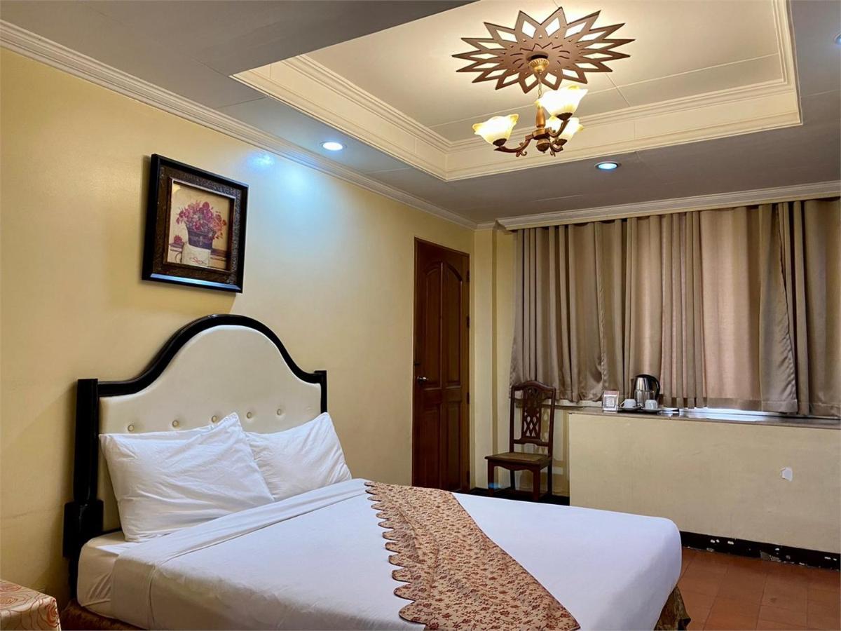 White Knight Hotel Intramuros Manille Extérieur photo