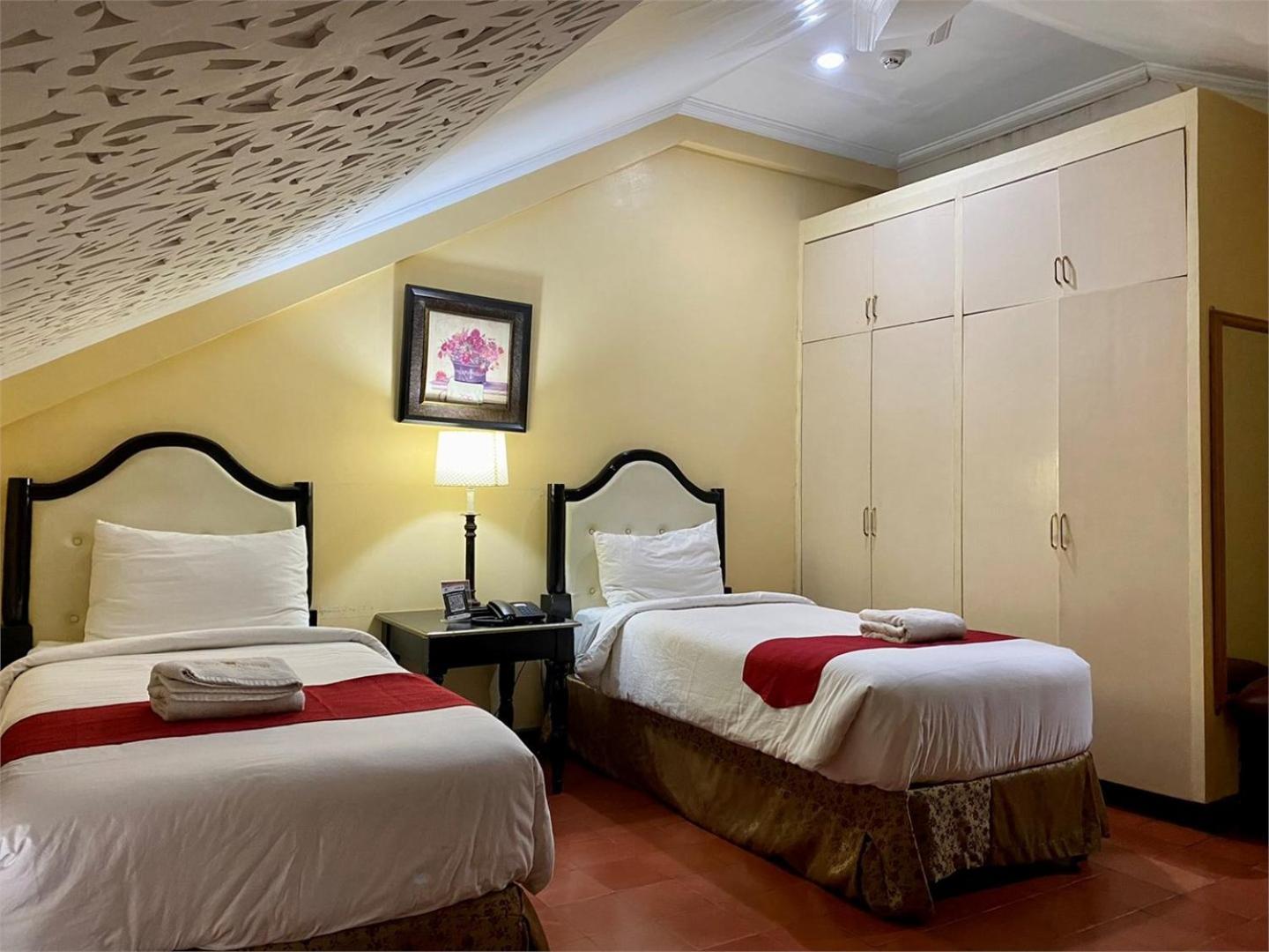 White Knight Hotel Intramuros Manille Extérieur photo