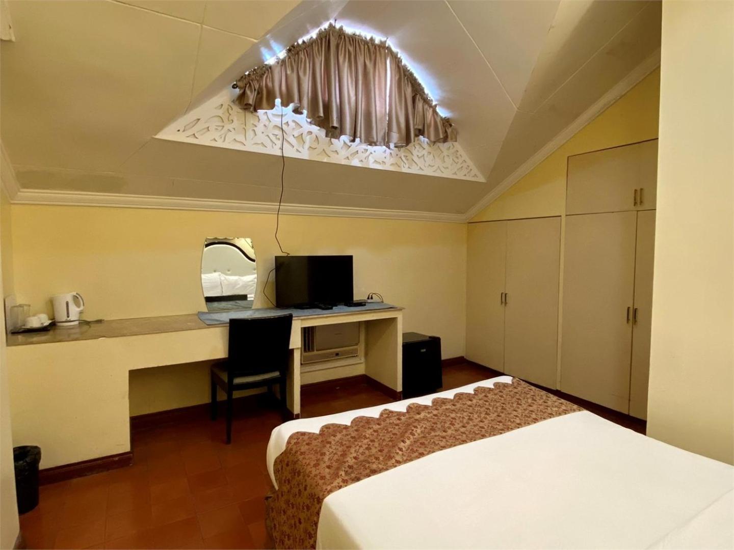White Knight Hotel Intramuros Manille Extérieur photo