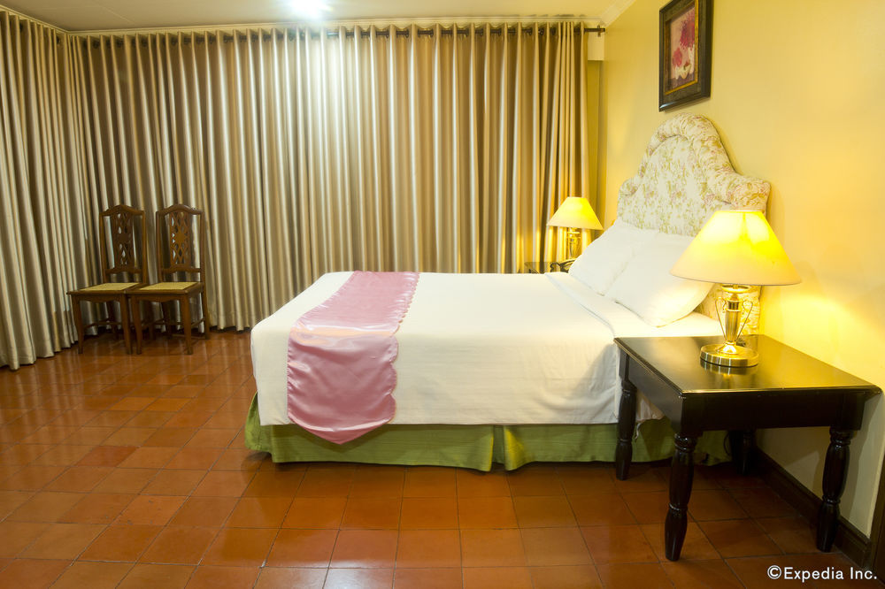 White Knight Hotel Intramuros Manille Extérieur photo