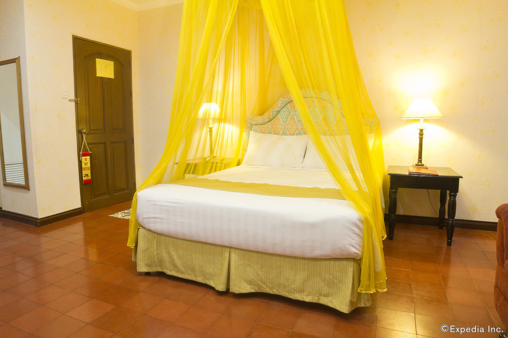 White Knight Hotel Intramuros Manille Extérieur photo