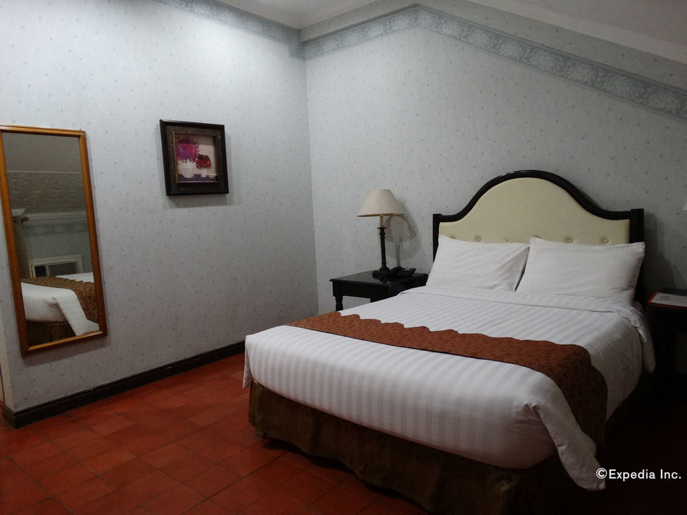 White Knight Hotel Intramuros Manille Extérieur photo