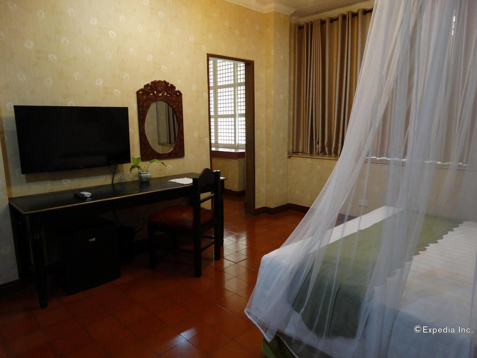 White Knight Hotel Intramuros Manille Extérieur photo
