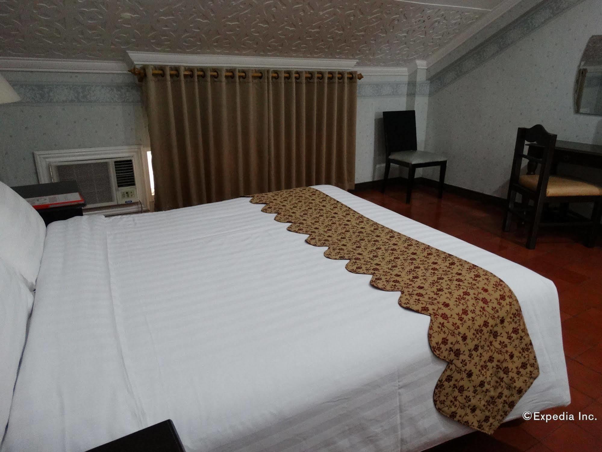 White Knight Hotel Intramuros Manille Extérieur photo