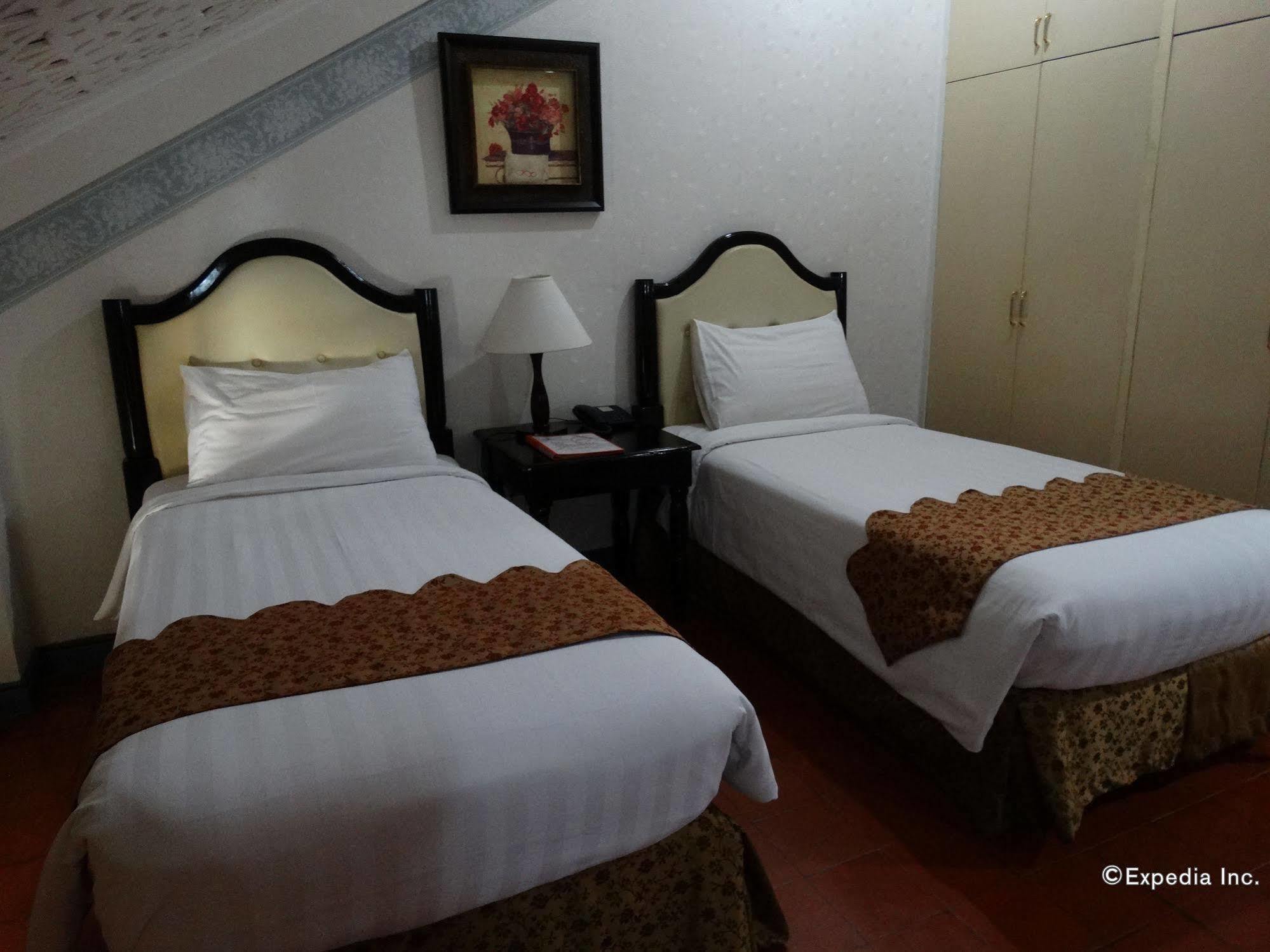 White Knight Hotel Intramuros Manille Extérieur photo